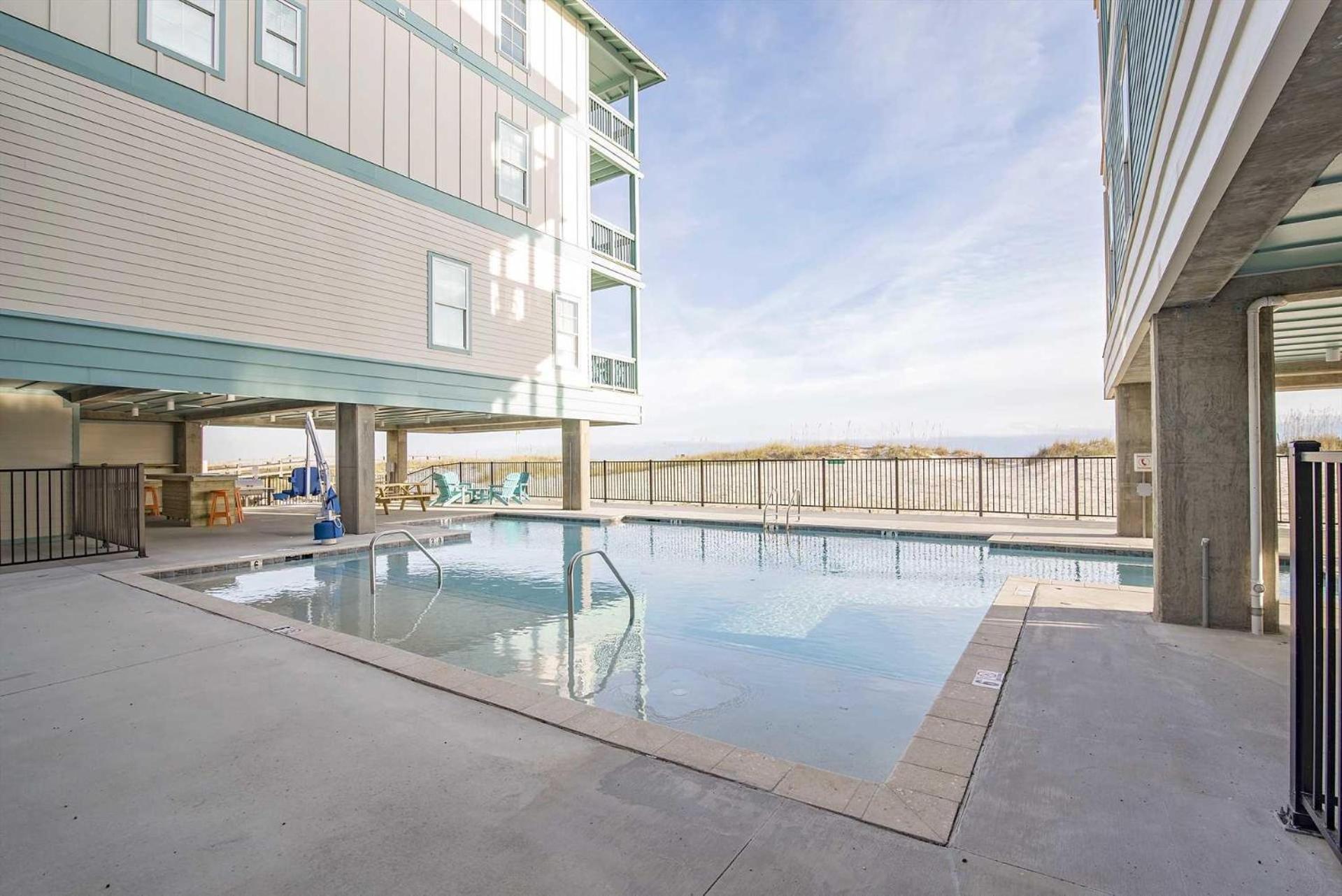 Breezyville Northeast Sun 12Br Gulf Shores Exterior photo